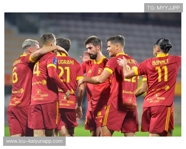 国际足球赛事的媒体传播策略被业界评为示范，足球媒介